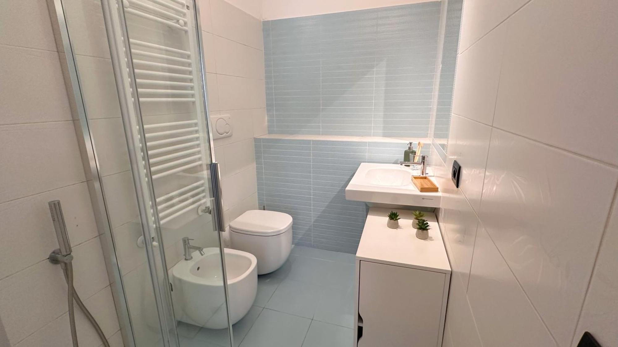 Ihost - Dupre 16 * Milan